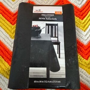 Celebrate Black Halloween Embossed‎ Skull PEVA Table Cover